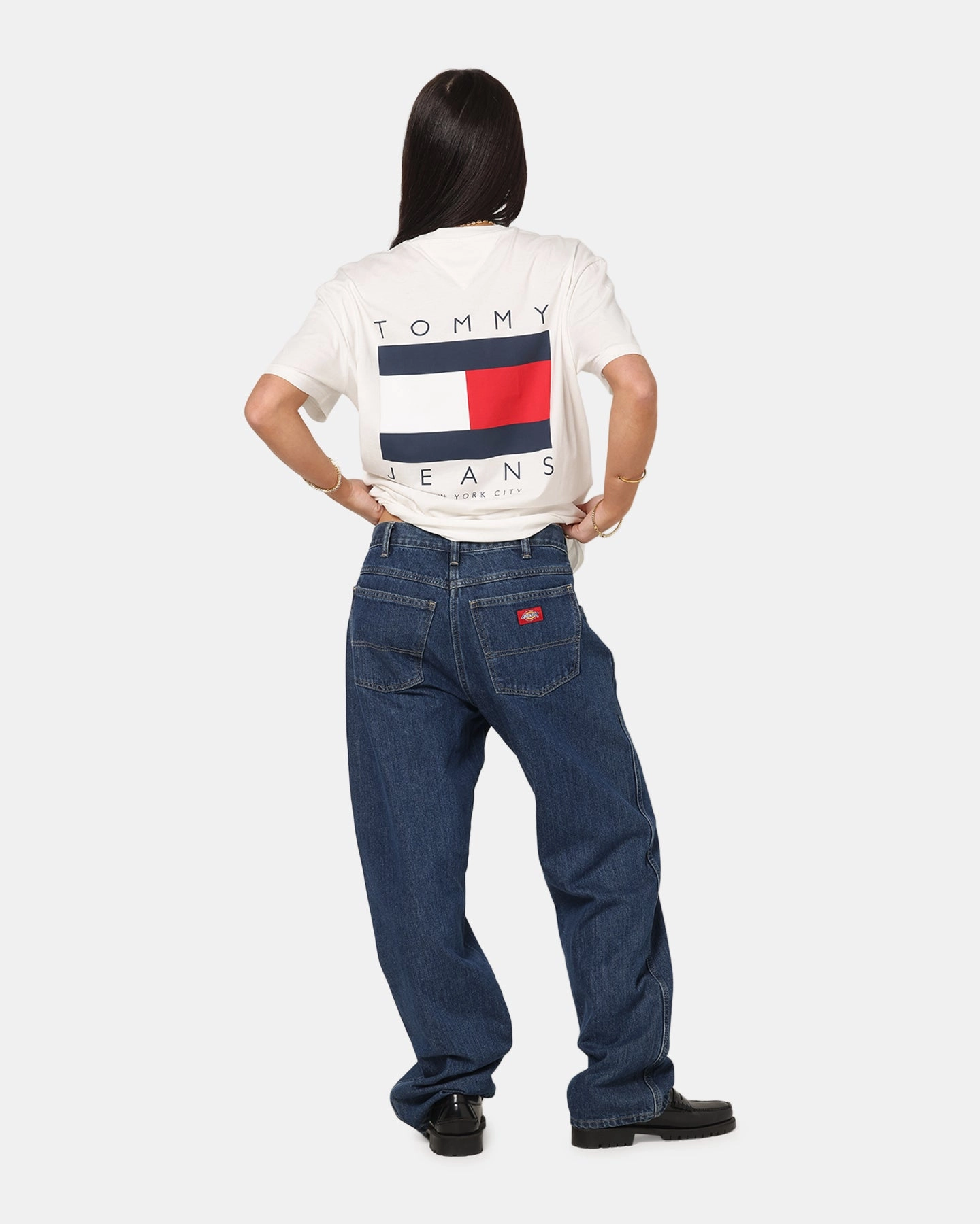 Breathable Mesh Insert Tommy Jeans Regular Flag Graphic T-Shirt Ecru