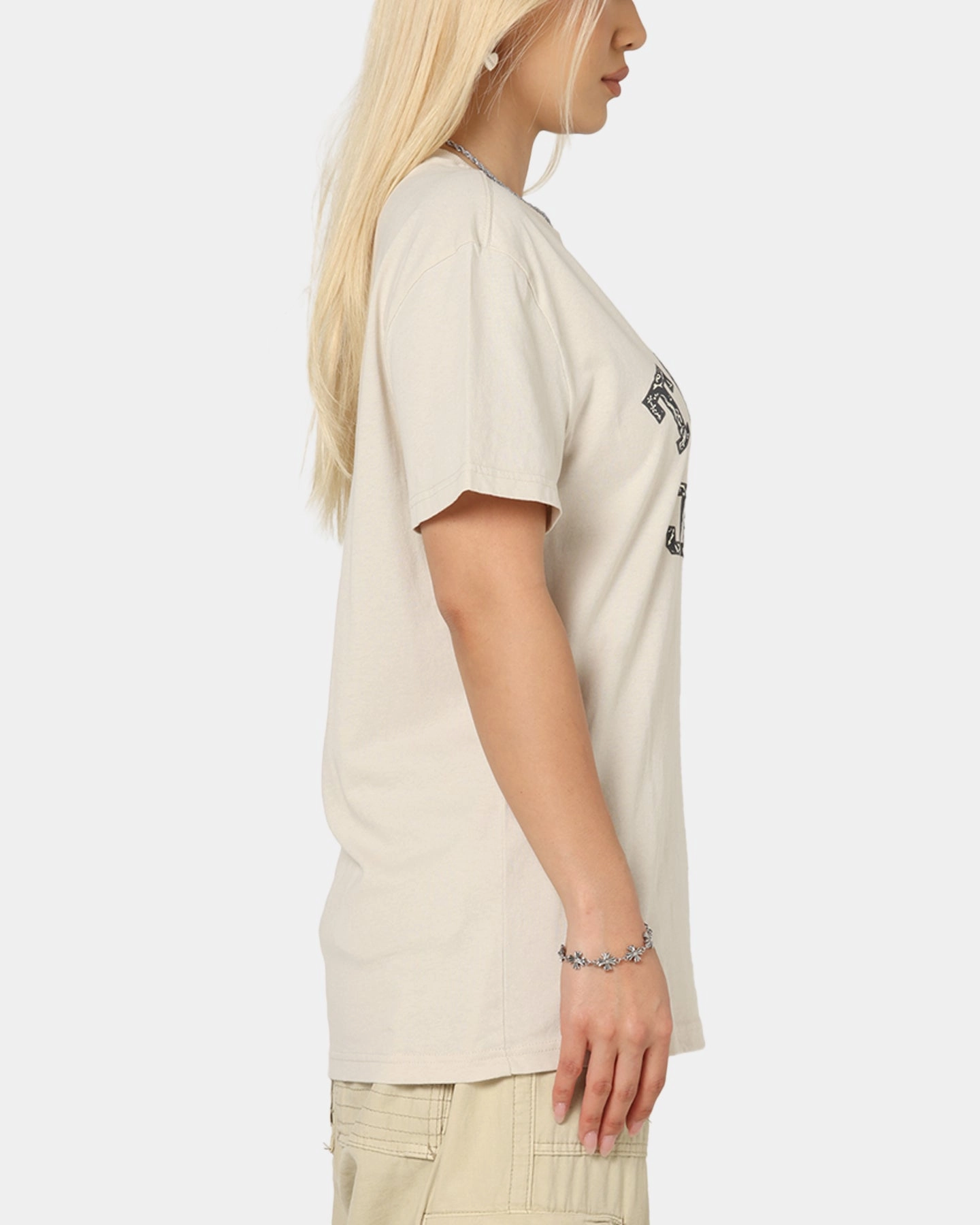 Tommy Jeans Regular Paisley College T-Shirt Newsprint Contoured Armhole Design Friction Reducing Finish