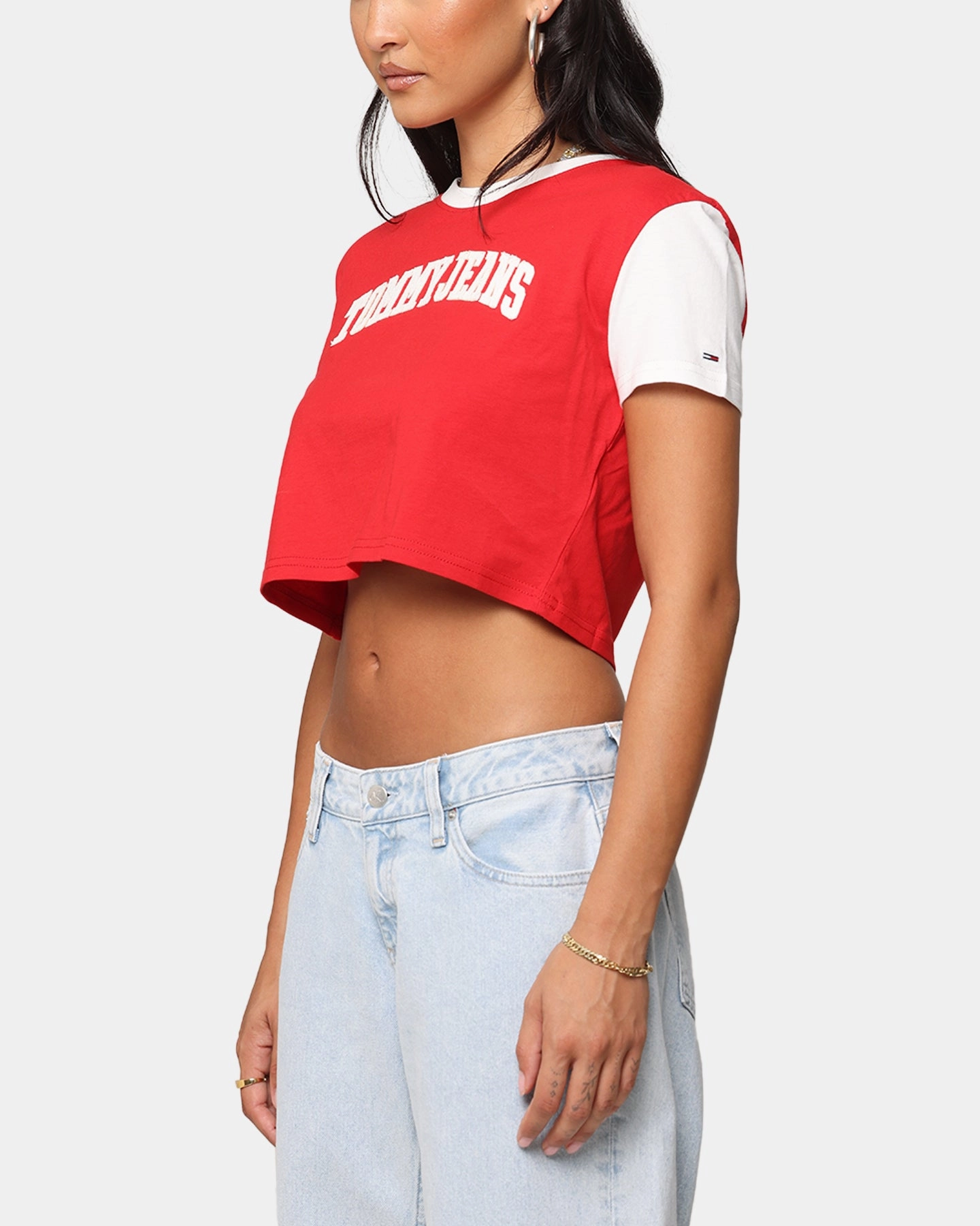 Tommy Jeans Women's Regular Crop Varsity T-Shirt Red Hot Vintage Hoodie Durable Hem Stitching