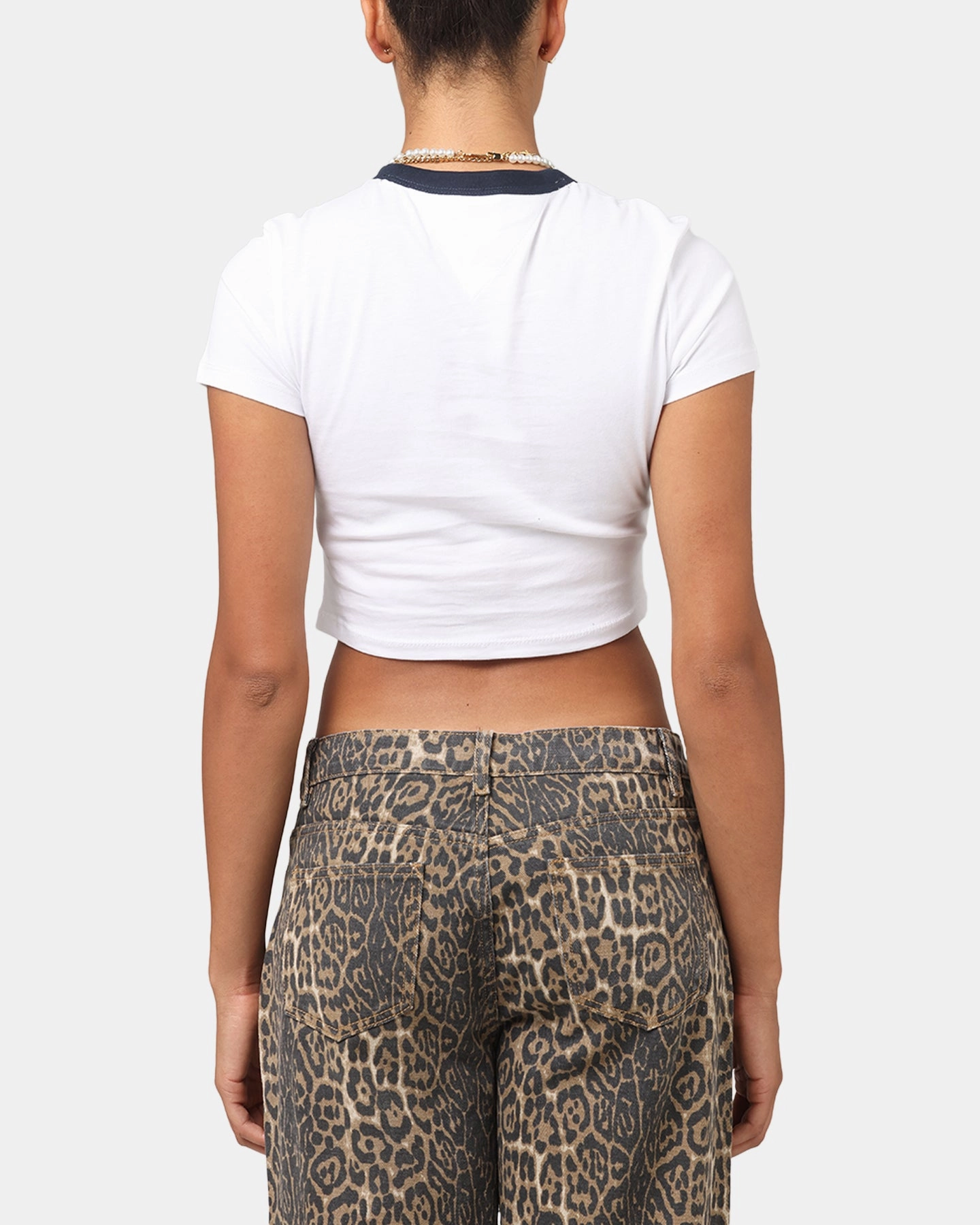 Tommy Jeans Women's TJW Slim Cropped Block T-Shirt White Sporty Hoodie