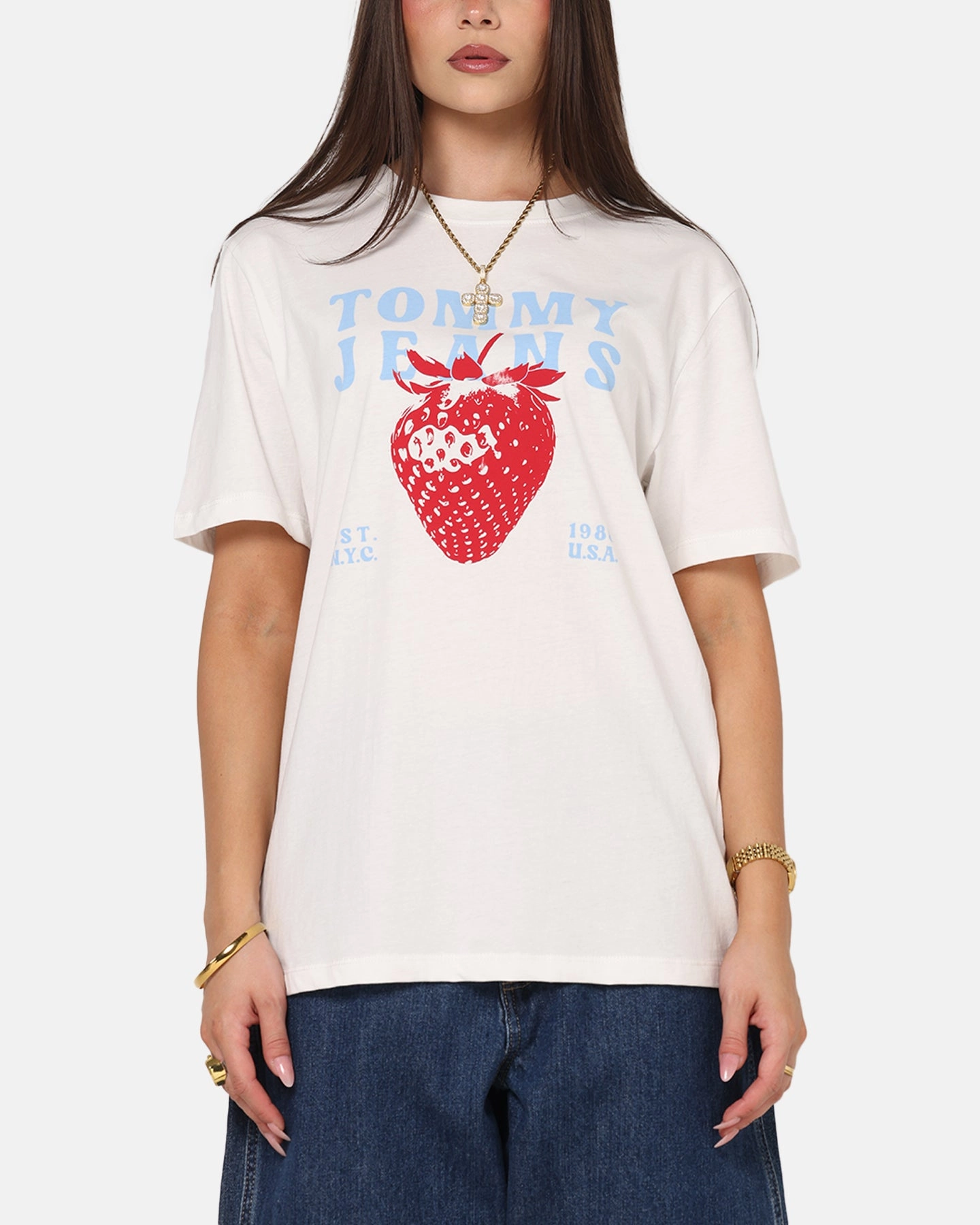 BreathableMoistureBarrier Tommy Jeans Women's TJW Strawberry T-Shirt Ecru