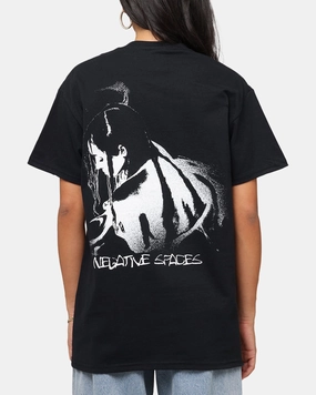 Poppy Negative Spaces T-Shirt Black Hidden Zipper Pocket RibbedCollar