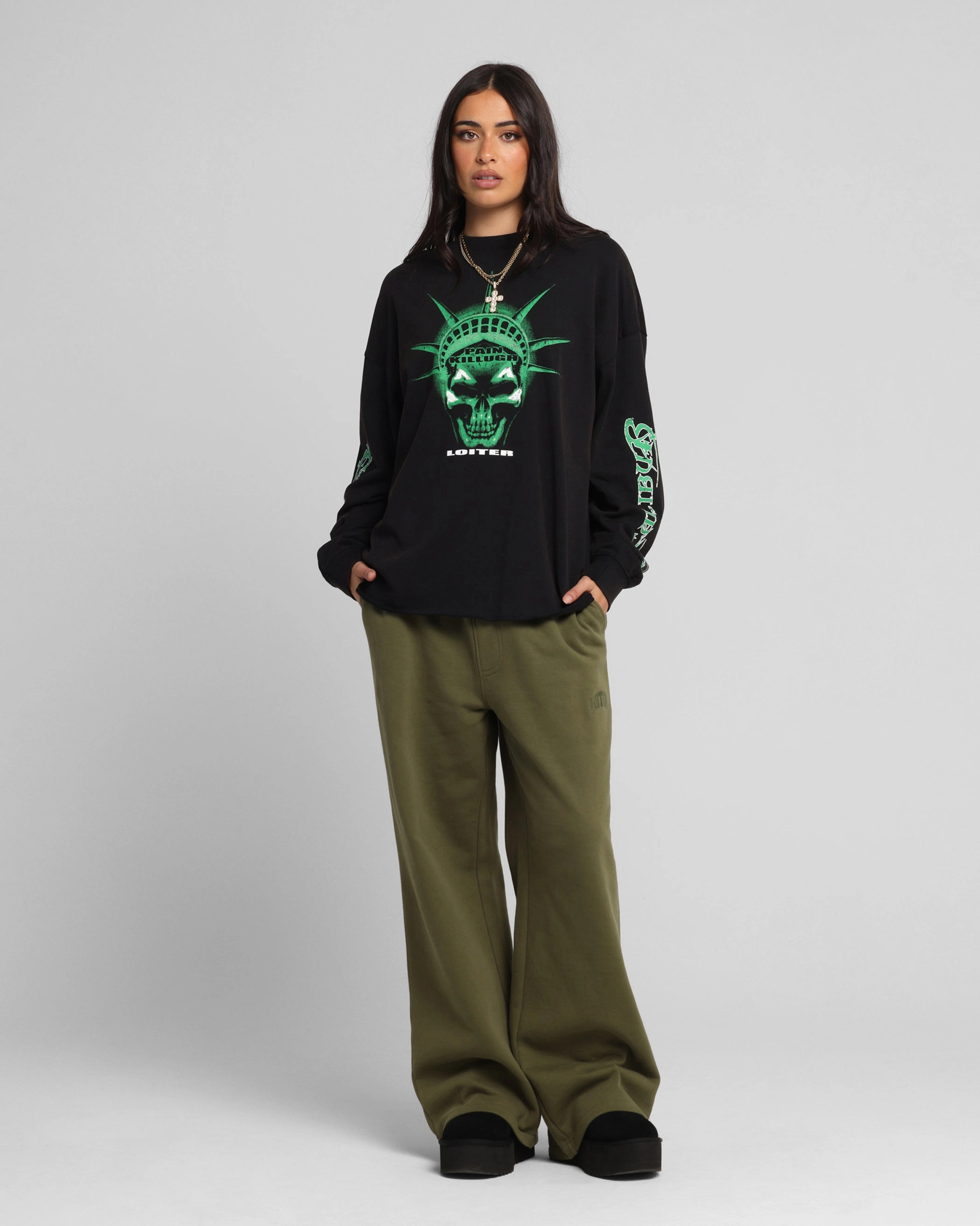 No Iron Fabric Loiter Liberty Long Sleeve T-Shirt Vintage Black