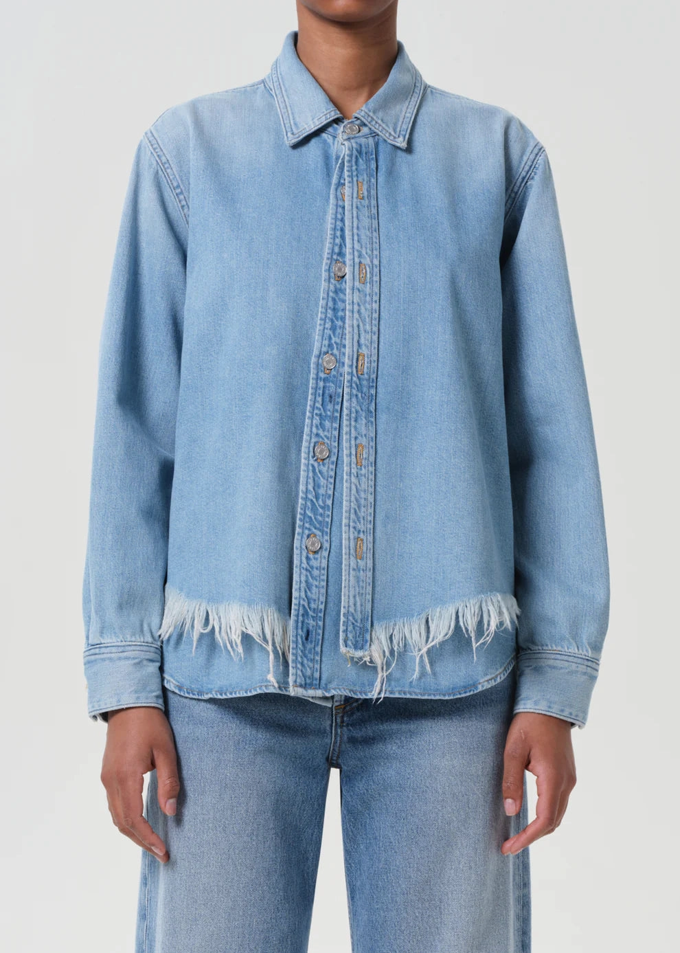 Amryn Shirt in Edition MoistureWicking Technology