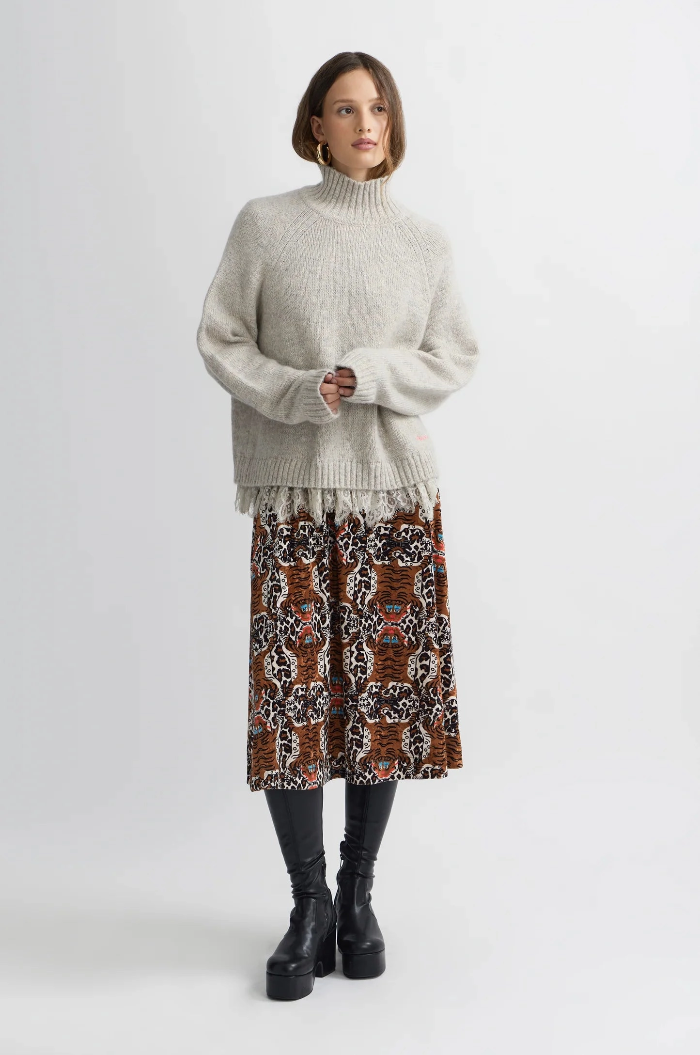 Wood Turtle Neck ButtonFront Elastic Edge Binding