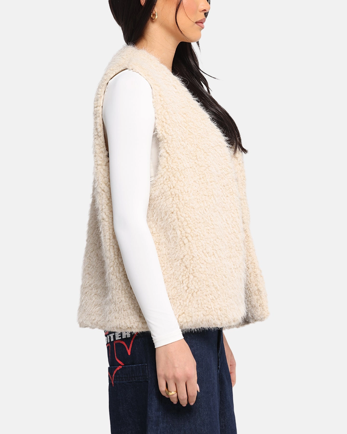 FadeResistantTechnology XXIII Fur Vest Cream
