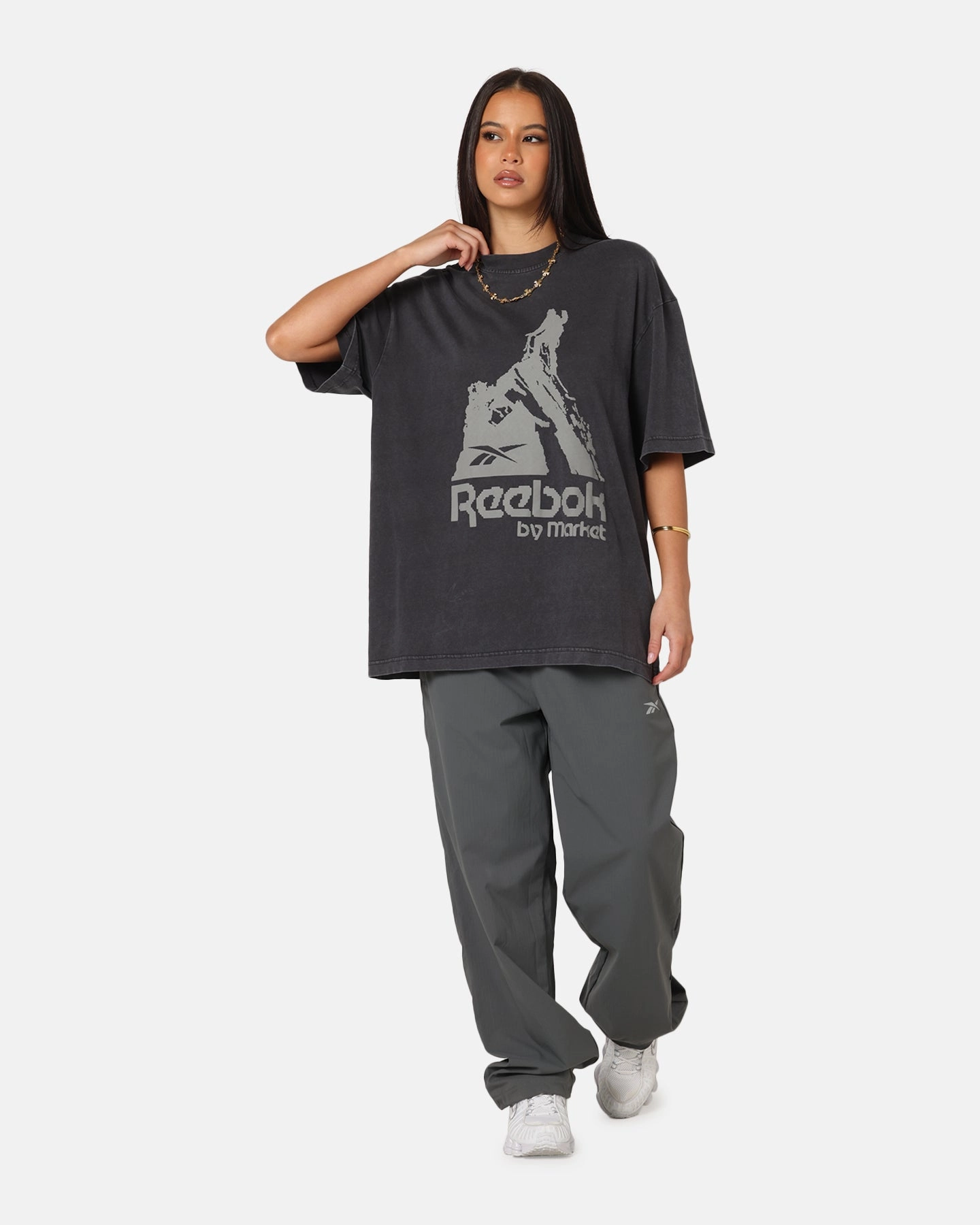 Reebok X Market Graphic T-Shirt Black/Silver Comfortable Fabric DualLayer Weave